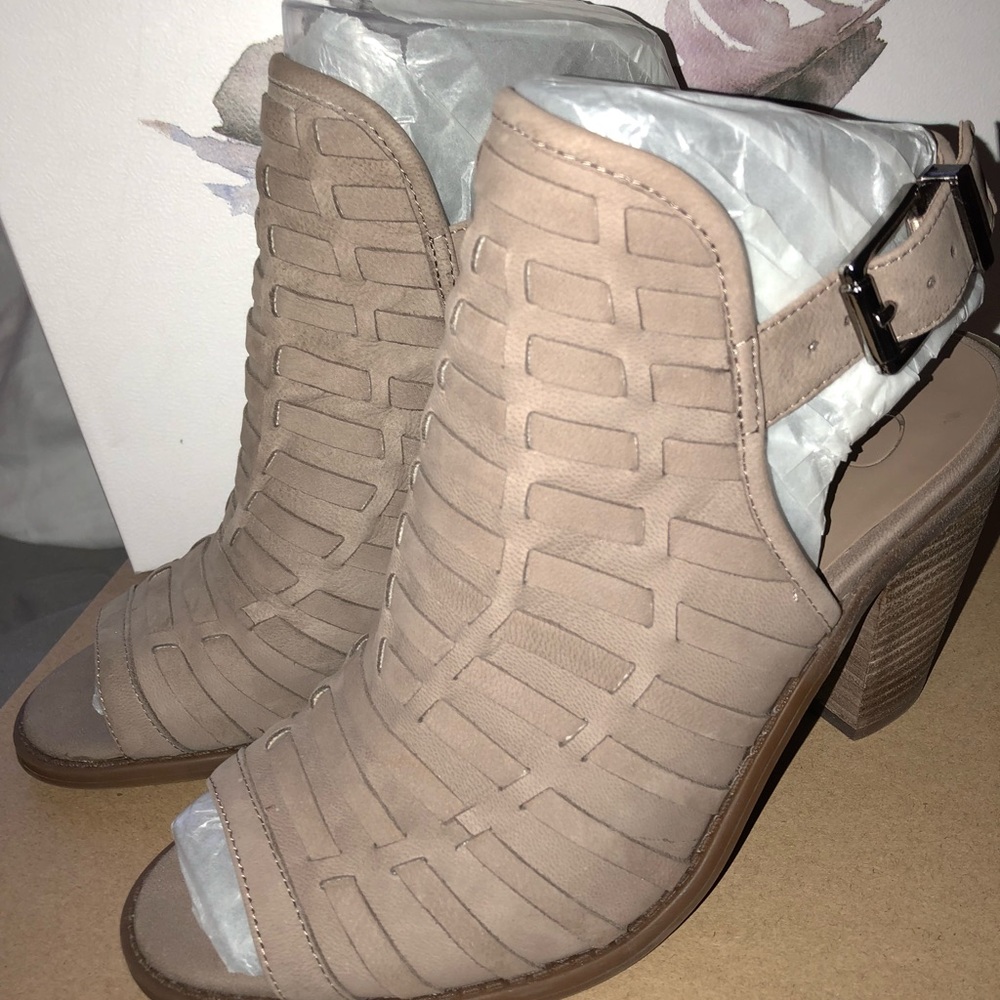 Jessica Simpson shoes